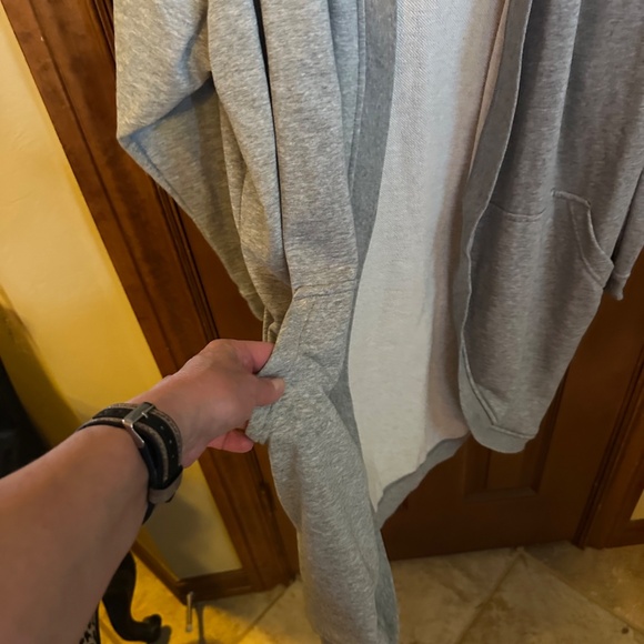 Women's Nike Rally Cardigan, size XL - Picture 3 of 6